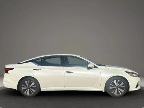 Used 2019 Nissan Altima 2.5 SL FWD image 6