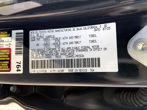 Used 2025 Toyota Tacoma SR5 AWD/4WD image 36