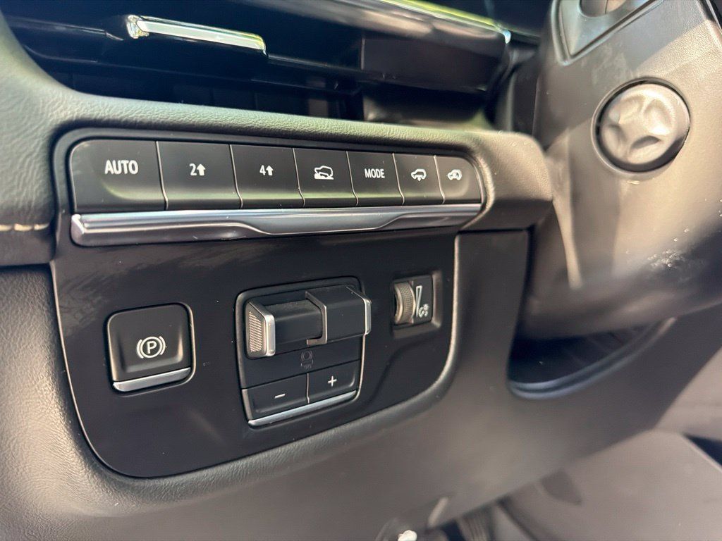Used 2023 Cadillac Escalade Sport w/ LPO, ONYX Package AWD/4WD image 23