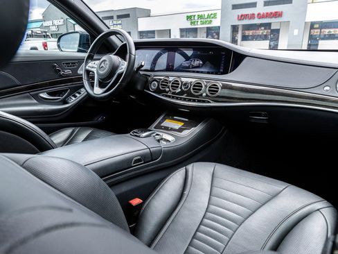 Used 2019 Mercedes-Benz S 560 Sedan image 40