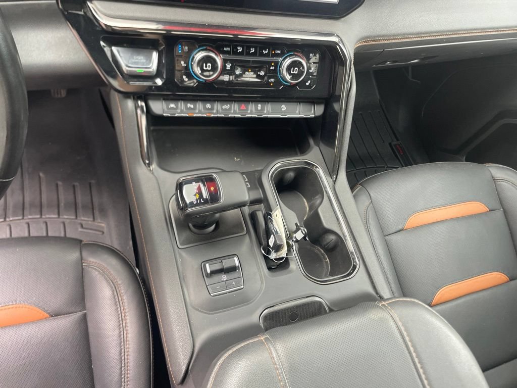 Used 2024 GMC Sierra 1500 AT4 w/ Technology Package AWD/4WD image 35