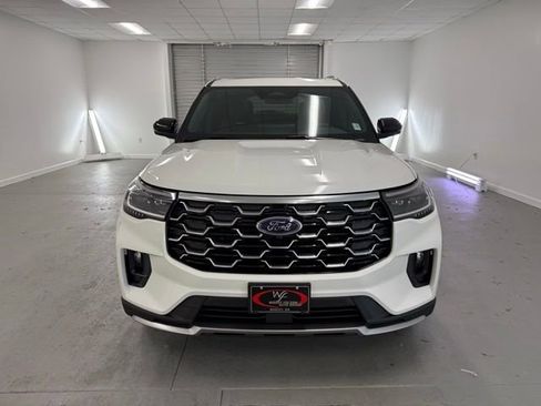 New 2026 Ford Explorer Platinum image 2