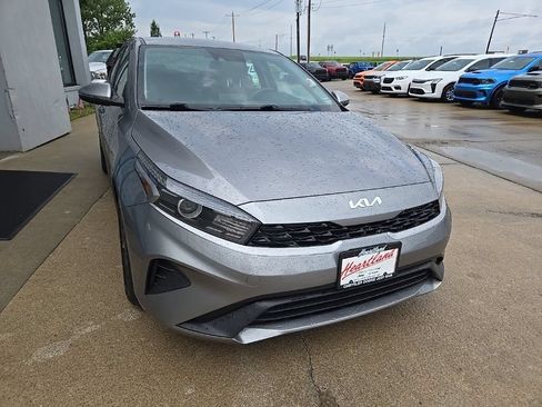 Used 2024 Kia Forte LXS w/ LXS Technology Package FWD image 15