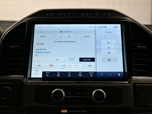 Used 2022 Ford F350 Platinum image 34