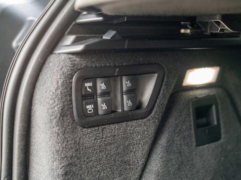 Used 2019 BMW X7 xDrive40i w/ Premium Package image 41