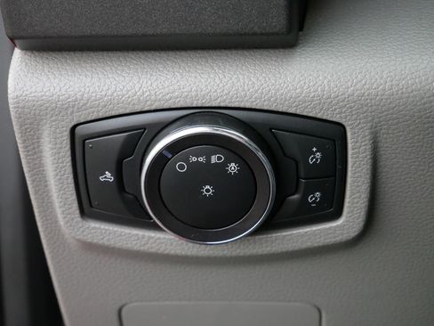 Used 2019 Ford F250 XL w/ Power Equipment Group image 26