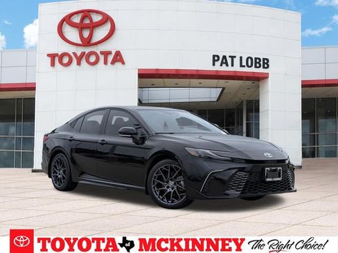 Certified 2025 Toyota Camry XSE FWD image 1