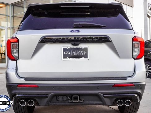 Used 2022 Ford Explorer ST image 10