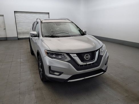 Used 2017 Nissan Rogue SL w/ SL Premium Package image 14