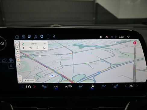 Used 2024 Chevrolet Equinox EV LT FWD image 8