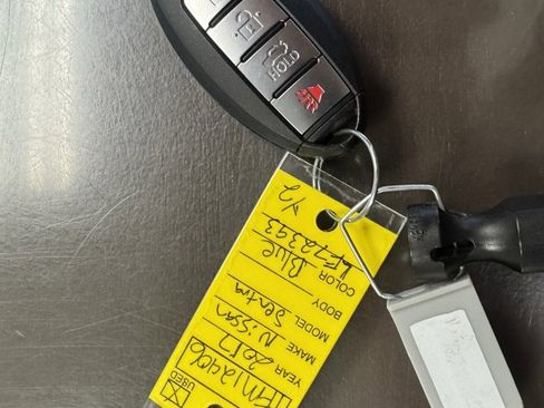 Used 2017 Nissan Sentra SR image 12