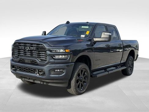 Used 2025 RAM 2500 Big Horn AWD/4WD image 1