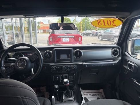 Used 2018 Jeep Wrangler Unlimited Sport S AWD/4WD image 7