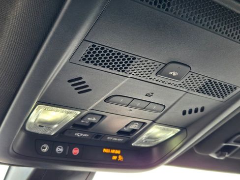 Certified 2025 Cadillac XT6 Premium Luxury image 31