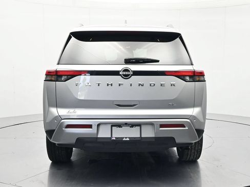 Certified 2025 Nissan Pathfinder SL FWD image 6