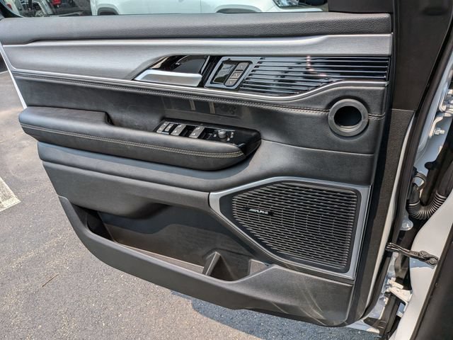New 2026 Jeep Grand Wagoneer Limited AWD/4WD image 22