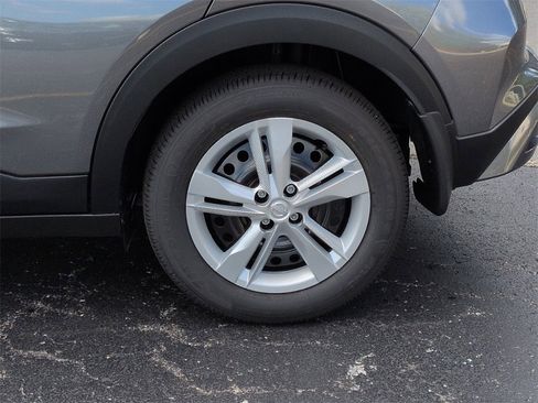 New 2025 Nissan Kicks Play S image 21