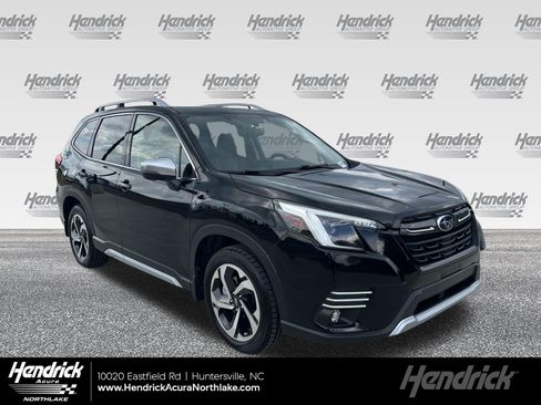 Used 2022 Subaru Forester Touring AWD/4WD image 1