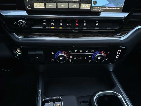 New 2026 GMC Sierra 1500 Elevation w/ Elevation Premium Package AWD/4WD image 27