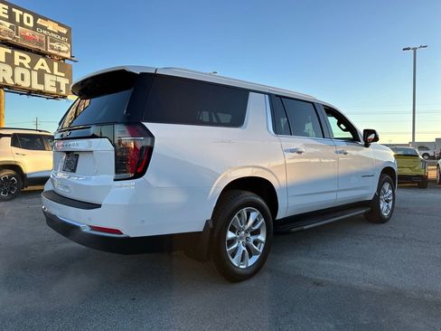 Used 2025 Chevrolet Suburban LS image 6