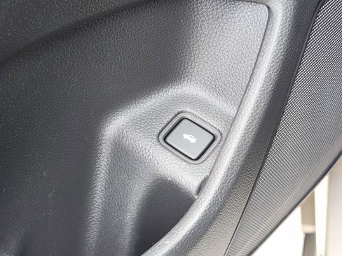 Used 2020 Honda Accord EX image 31