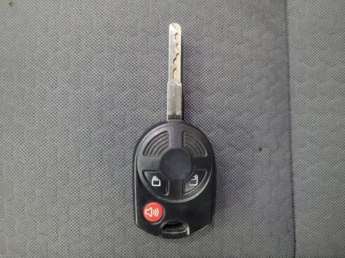 Used 2018 Ford Escape SE image 32