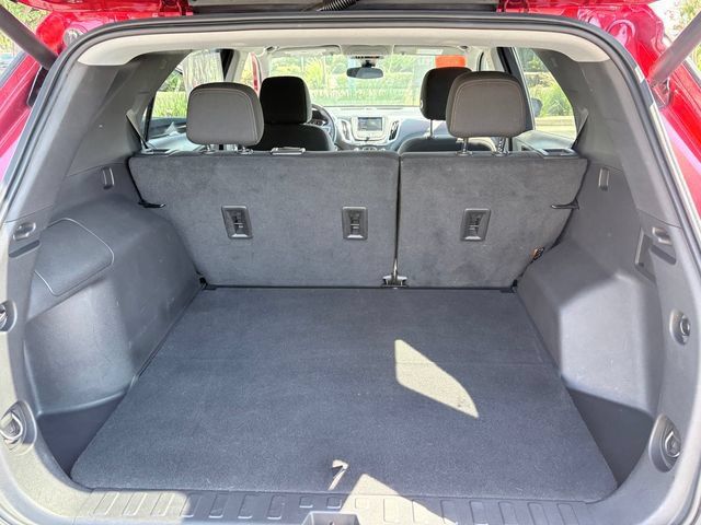 Used 2023 Chevrolet Equinox LT FWD image 26