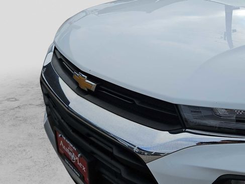 Used 2023 Chevrolet TrailBlazer LT w/ Convenience Package image 13