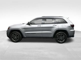 Used 2018 Jeep Grand Cherokee Trailhawk w/ Trailhawk Luxury Group AWD/4WD video 2