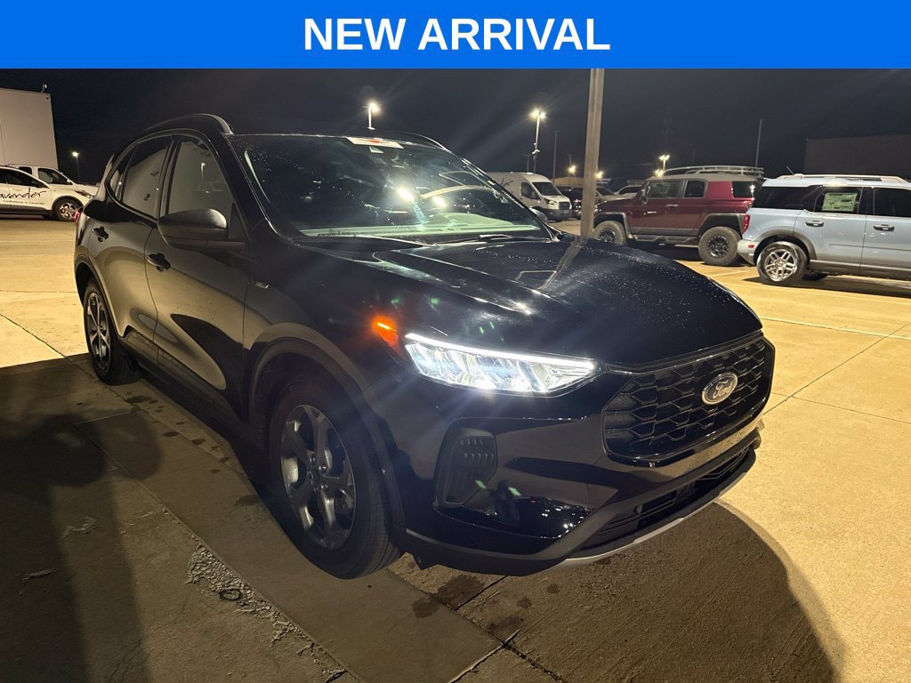 Used 2025 Ford Escape ST-Line FWD image 1