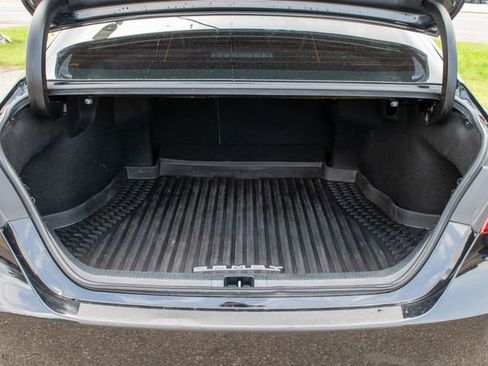 Used 2022 Toyota Camry SE image 9