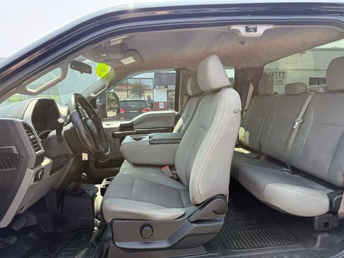 Used 2017 Ford F250 XL w/ Power Equipment Group AWD/4WD image 21