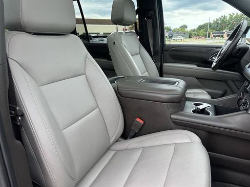 Used 2021 Chevrolet Suburban Z71 w/ Z71 Signature Package AWD/4WD image 20