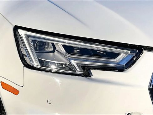 Used 2017 Audi A4 2.0T Premium Plus w/ Premium Plus Package image 29