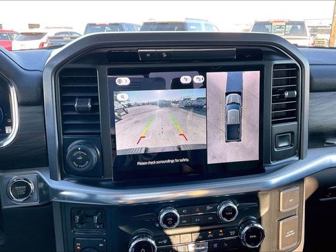 Used 2025 Ford F150 Lariat w/ Equipment Group 501A Mid image 13