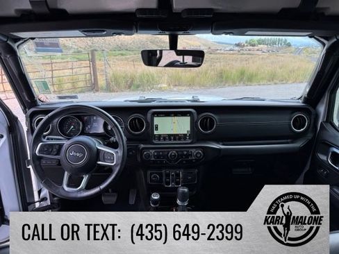 Used 2023 Jeep Wrangler Unlimited Sahara w/ Cold Weather Group AWD/4WD image 32