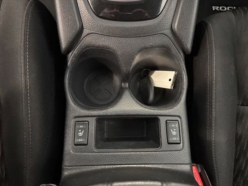 Used 2018 Nissan Rogue SV AWD/4WD image 28