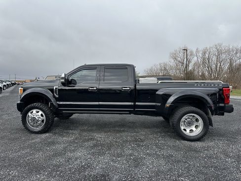 Used 2017 Ford F450 Platinum w/ Platinum Ultimate Package image 9