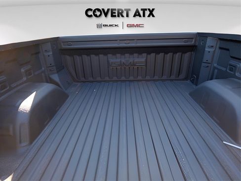 New 2026 GMC Sierra 1500 SLT image 28