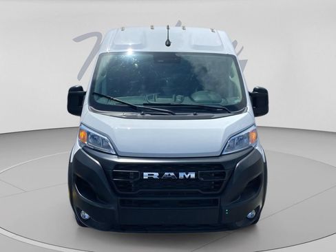 Used 2025 RAM ProMaster 2500 w/ Convenience Group FWD image 3