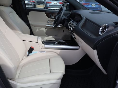 Certified 2025 Mercedes-Benz GLA 250 image 31