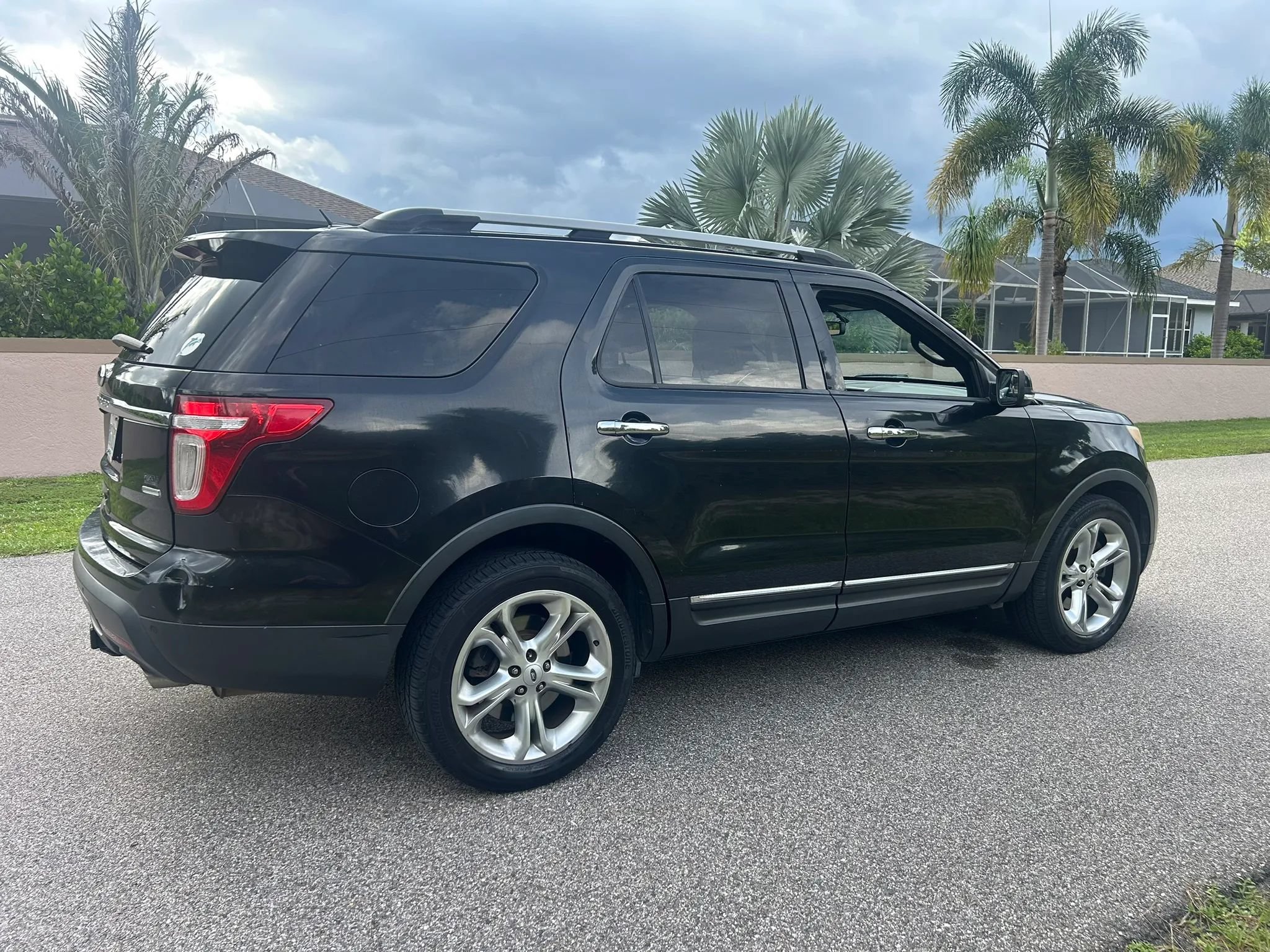 Used 2014 Ford Explorer Limited AWD/4WD image 5