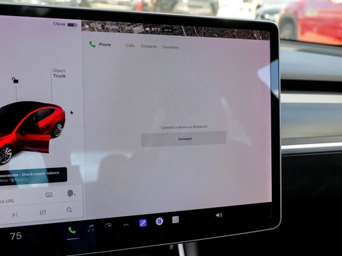 Used 2019 Tesla Model 3 Performance image 31