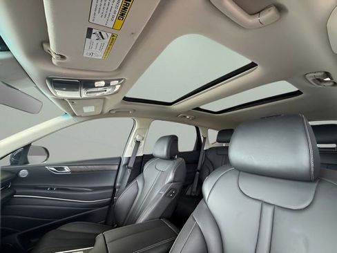 Used 2024 Genesis GV80 3.5T image 21