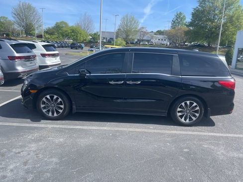 Used 2024 Honda Odyssey EX-L image 3