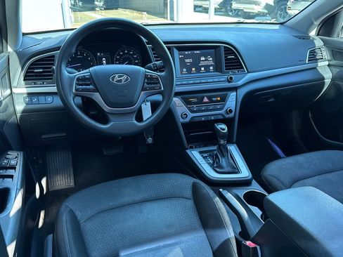 Used 2018 Hyundai Elantra SEL image 2