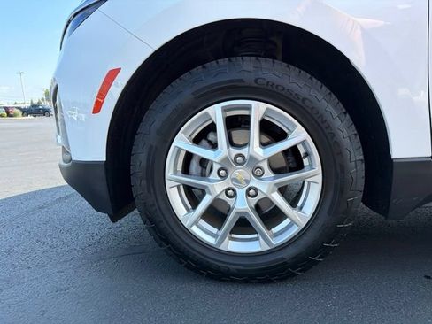 Used 2022 Chevrolet Equinox LT FWD image 11
