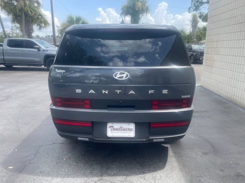 Used 2026 Hyundai Santa Fe SE FWD image 5