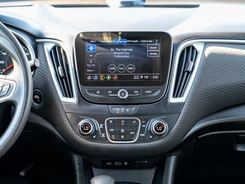 Used 2023 Chevrolet Malibu LT image 19