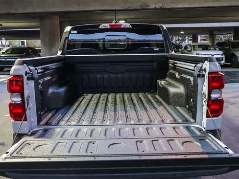 New 2025 Ford Maverick Lariat w/ Black Appearance Package image 26